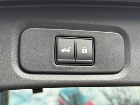 thumb-undefined