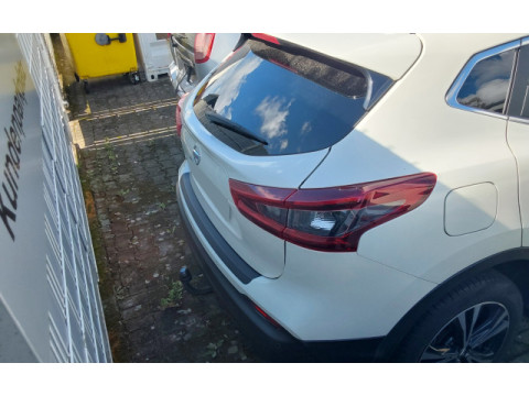 thumb-undefined