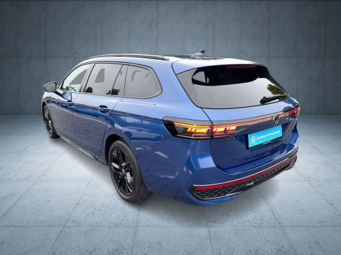 Volkswagen Passat Variant - Passat Variant R-Line 2.0 TDI 4M StHz/AHK/Nav/Matrix/Assist