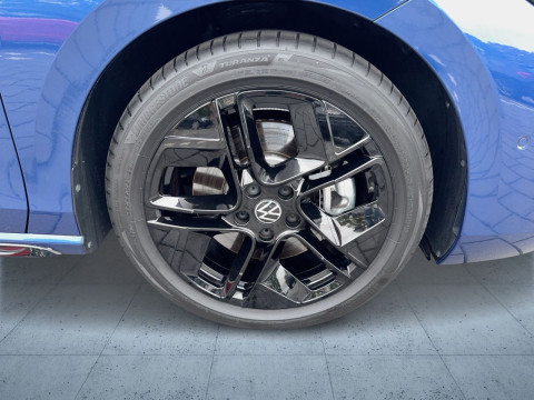 Volkswagen - Passat Variant