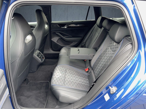 Volkswagen - Passat Variant