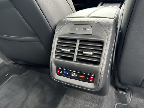 Volkswagen - Passat Variant