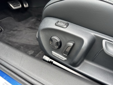 Volkswagen - Passat Variant