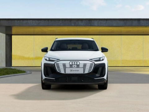 Audi Q6 Sportback e-tron - Audi Q6 Sportback e-tron quattro