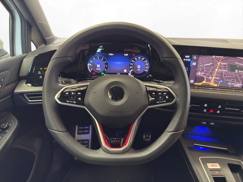 Volkswagen - Golf GTI