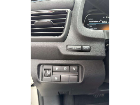thumb-undefined