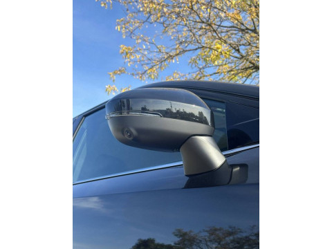 thumb-undefined