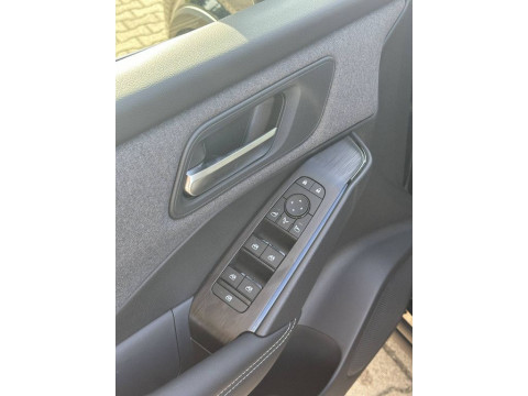 thumb-undefined