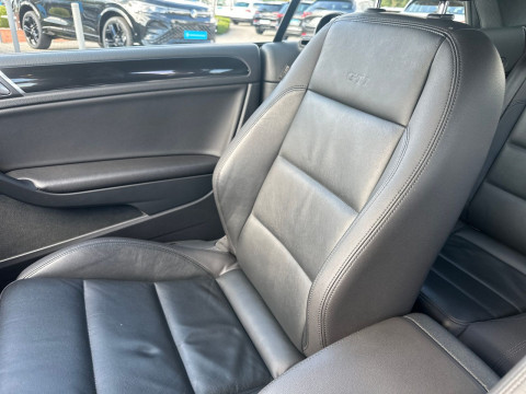 Volkswagen - Golf GTI