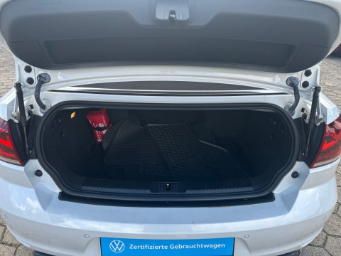 Volkswagen - Golf GTI