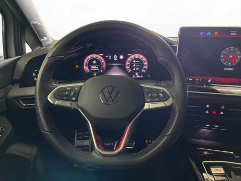 Volkswagen - Golf GTI