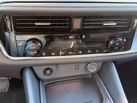 Ansicht 18 - Neuwagen Fahrzeug, Modell Qashqai der Marke Nissan von Verkäufer Auto Treff Oranke GmbH