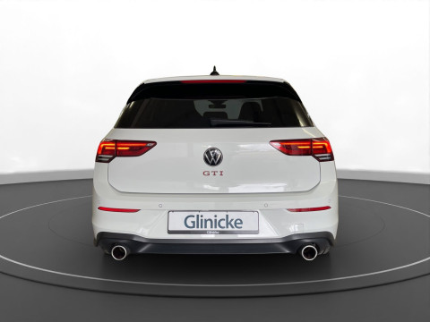 Volkswagen - Golf GTI