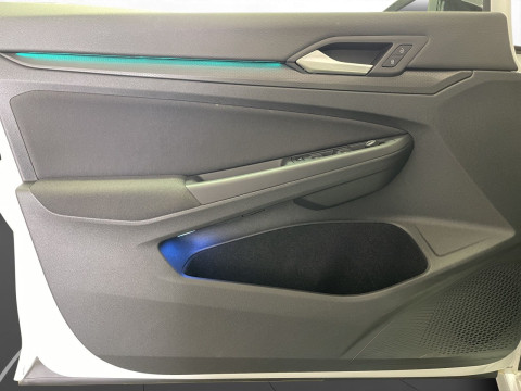 Volkswagen - Golf GTI