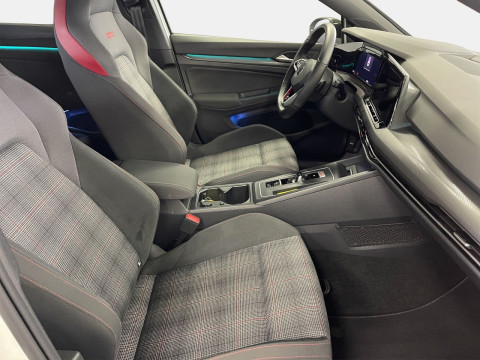 Volkswagen - Golf GTI