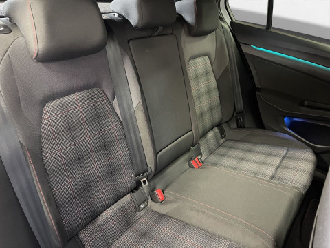 Volkswagen - Golf GTI