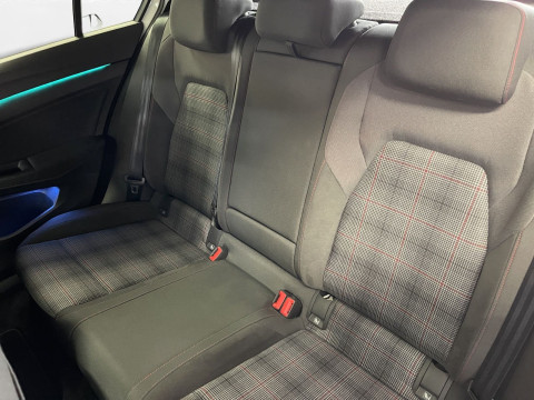 Volkswagen - Golf GTI