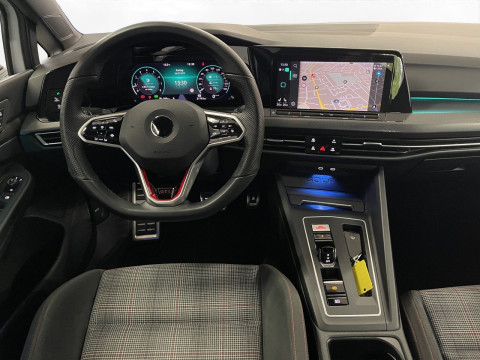 Volkswagen - Golf GTI