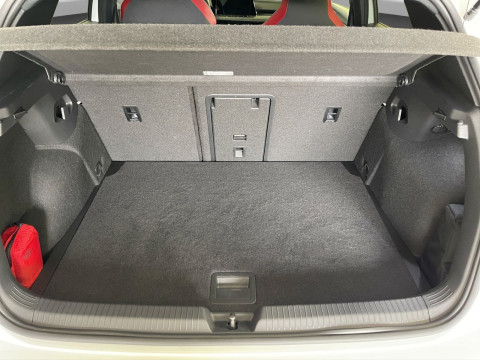 Volkswagen - Golf GTI