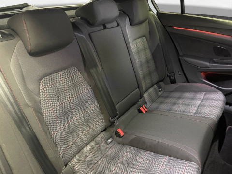 Volkswagen - Golf GTI