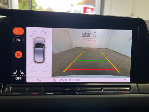 Volkswagen - Golf GTI