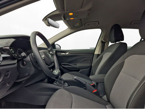 &Scaron;koda Fabia - Fabia 1.0 TSI DSG NAVI PDC LED SiHz KlimaAuto