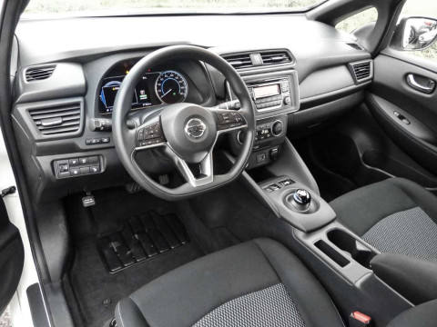 Ansicht 4 - Gebrauchtwagen Fahrzeug, Modell Leaf der Marke Nissan von Verkäufer Moll Automobile GmbH & Co KG