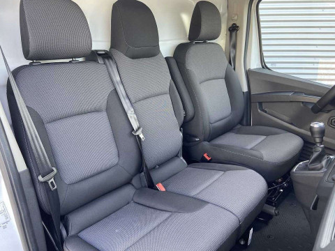 Ansicht 11 - Neuwagen Fahrzeug, Modell Primastar der Marke Nissan von Verkäufer Auto Emotion GmbH & Co. KG