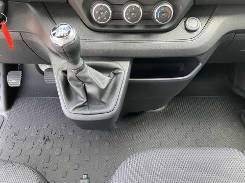 Ansicht 7 - Gebrauchtwagen Fahrzeug, Modell Primastar der Marke Nissan von Verkäufer Auto Emotion GmbH & Co. KG