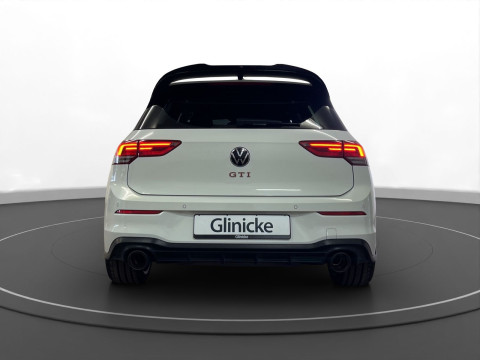 Volkswagen - Golf GTI