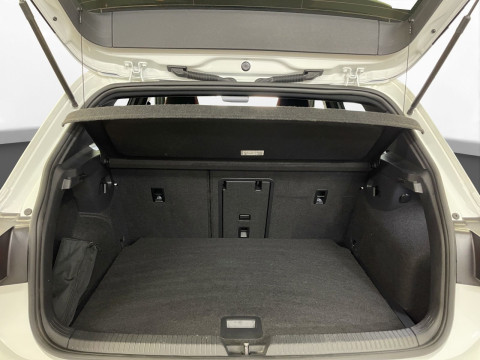 Volkswagen - Golf GTI