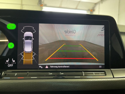 Volkswagen - Golf GTI