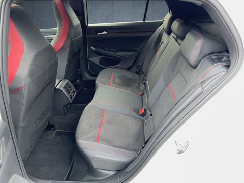 Volkswagen - Golf GTI