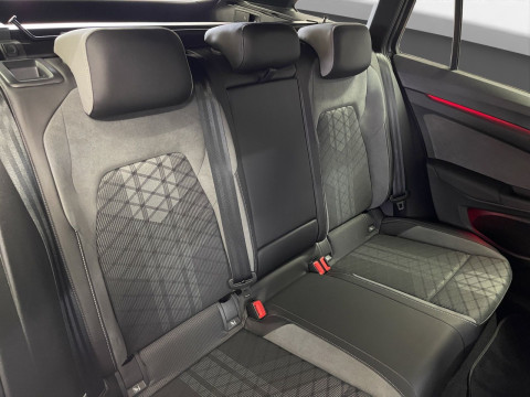 Volkswagen - Golf Variant