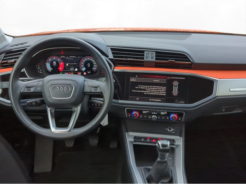 Audi - Q3