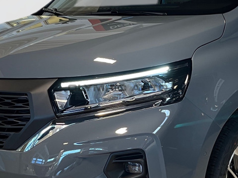 Ansicht 5 - Gebrauchtwagen Fahrzeug, Modell Townstar der Marke Nissan von Verkäufer Olympic Auto GmbH