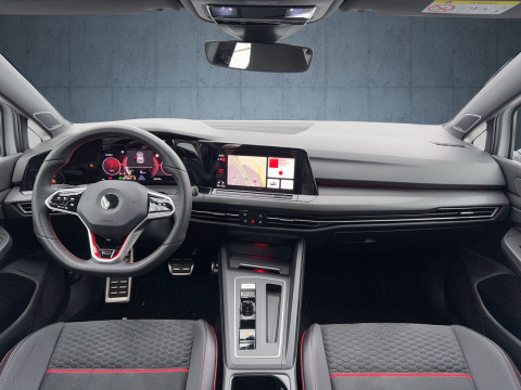 Volkswagen - Golf GTI