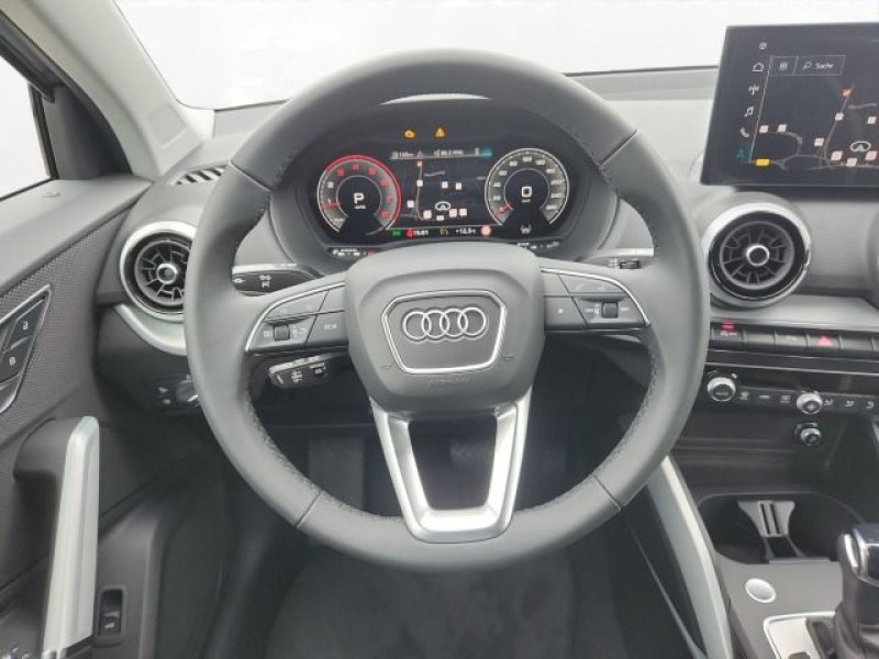 Audi - Q2