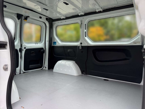 Ansicht 11 - Gebrauchtwagen Fahrzeug, Modell NV300 der Marke Nissan von Verkäufer Autohaus Priller – Zweigniederlassung der Autohaus MKM Huber GmbH