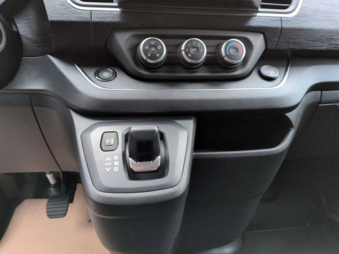 Ansicht 11 - Neuwagen Fahrzeug, Modell Primastar der Marke Nissan von Verkäufer Auto Lutz GmbH