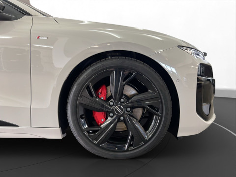 Audi - A6 Sportback e-tron