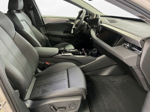 Audi - A6 Sportback e-tron