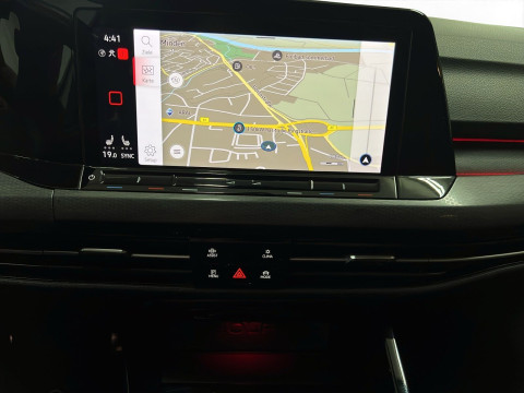 Volkswagen - Golf GTI