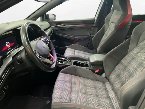 Volkswagen - Golf GTI