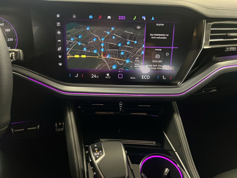 Volkswagen - Touareg