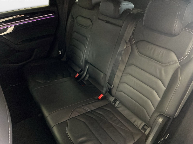 Volkswagen - Touareg