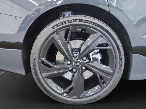 Audi - A6 Avant e-tron