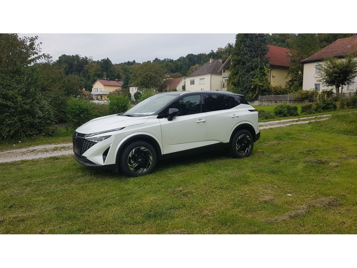 Ansicht 1 - Neuwagen Fahrzeug, Modell Qashqai der Marke Nissan von Verkäufer Autohaus Roland Stern - Zweigniederlassung der Autohaus MKM Huber GmbH