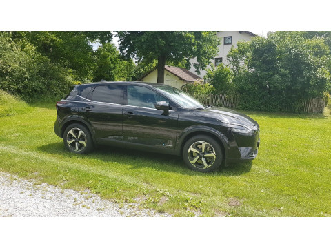 Ansicht 2 - Gebrauchtwagen Fahrzeug, Modell Qashqai der Marke Nissan von Verkäufer Autohaus Roland Stern - Zweigniederlassung der Autohaus MKM Huber GmbH