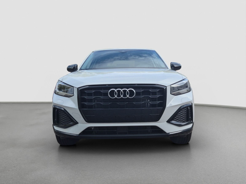 Audi - Q2